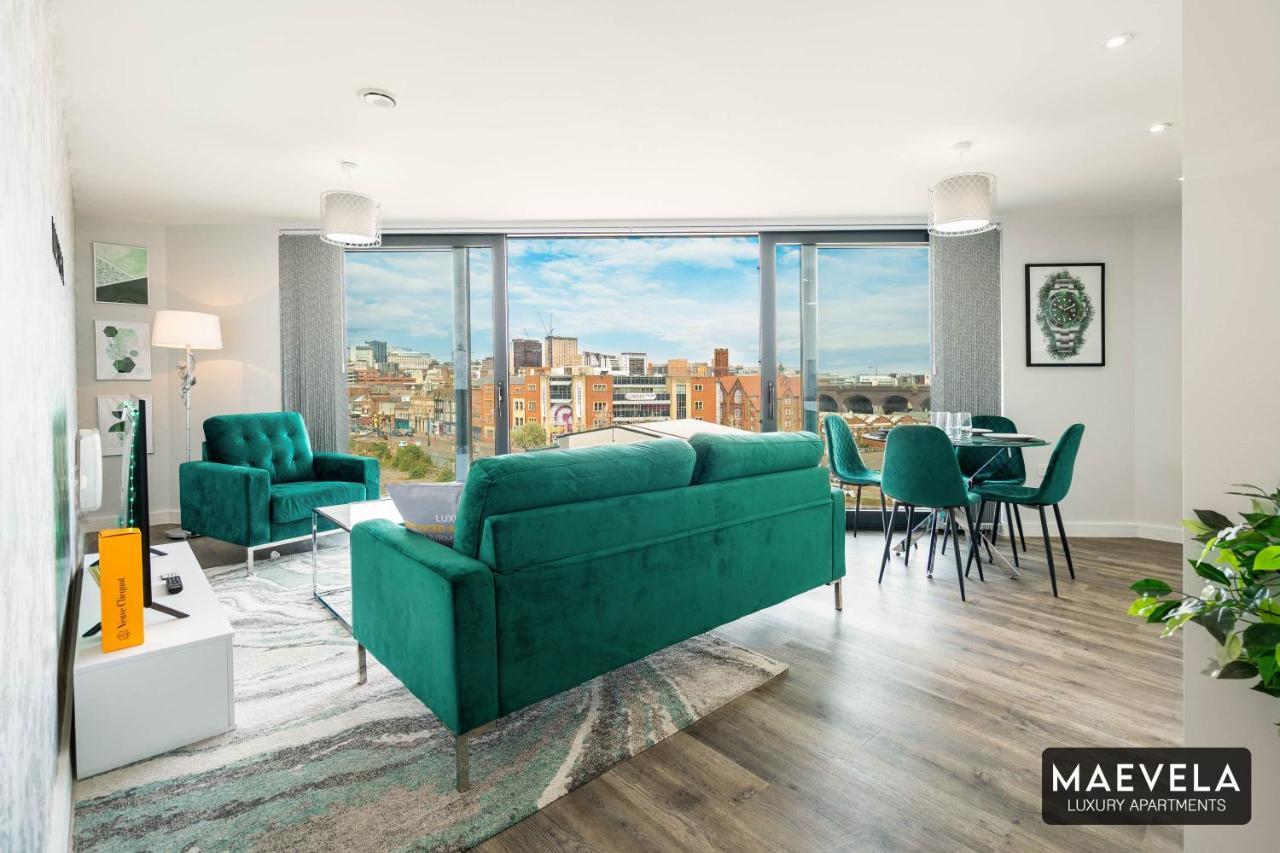 Maevela Apartments - Luxury Top Floor Penthouse - With Parking - 2 Bedroom New Build Apartment ✪ City Centre, Digbeth ✓ With Huge Patio Sliding Doors - City View - Rooftop Terrace - Ps4 & Smart Tv'S Birmingham Esterno foto