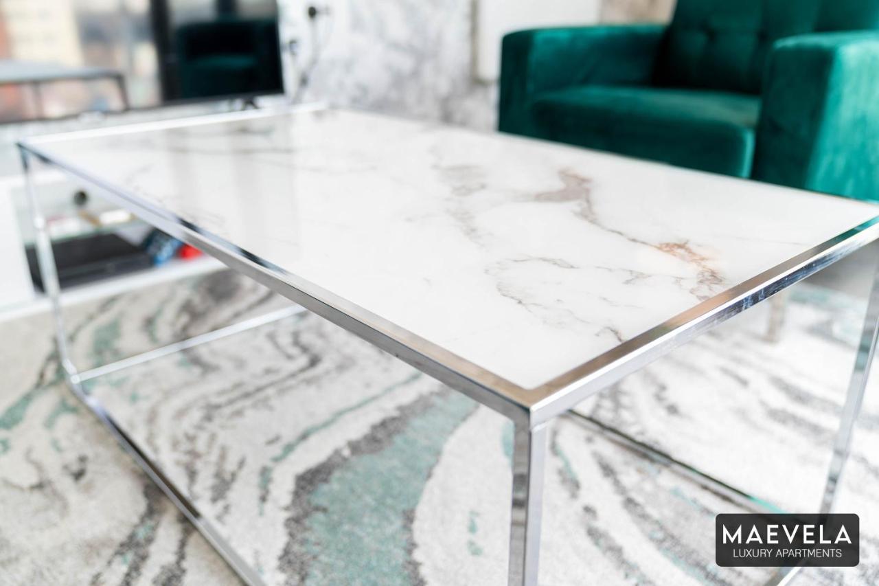 Maevela Apartments - Luxury Top Floor Penthouse - With Parking - 2 Bedroom New Build Apartment ✪ City Centre, Digbeth ✓ With Huge Patio Sliding Doors - City View - Rooftop Terrace - Ps4 & Smart Tv'S Birmingham Esterno foto